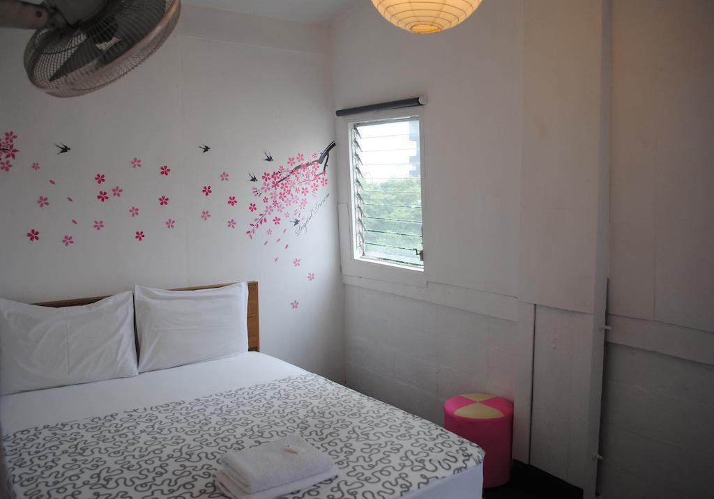 Pink Guest House Бангкок Экстерьер фото