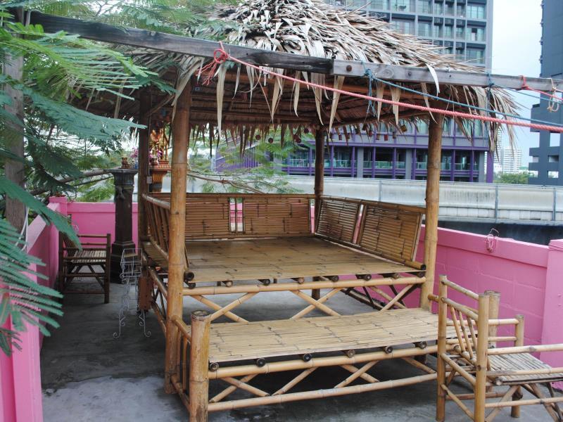 Pink Guest House Бангкок Экстерьер фото