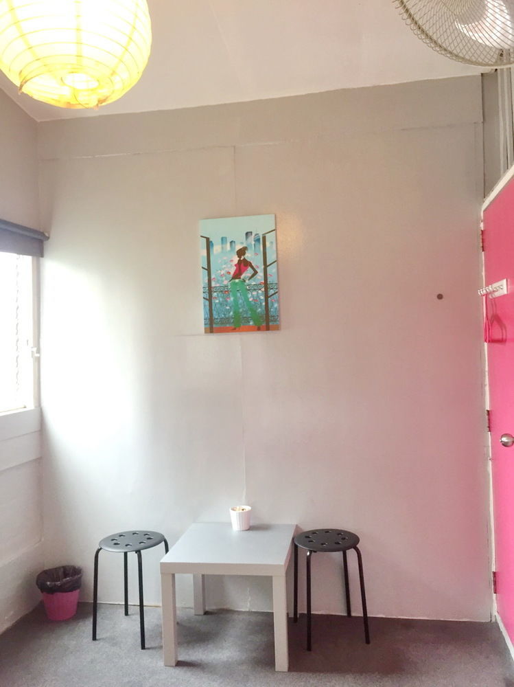 Pink Guest House Бангкок Экстерьер фото