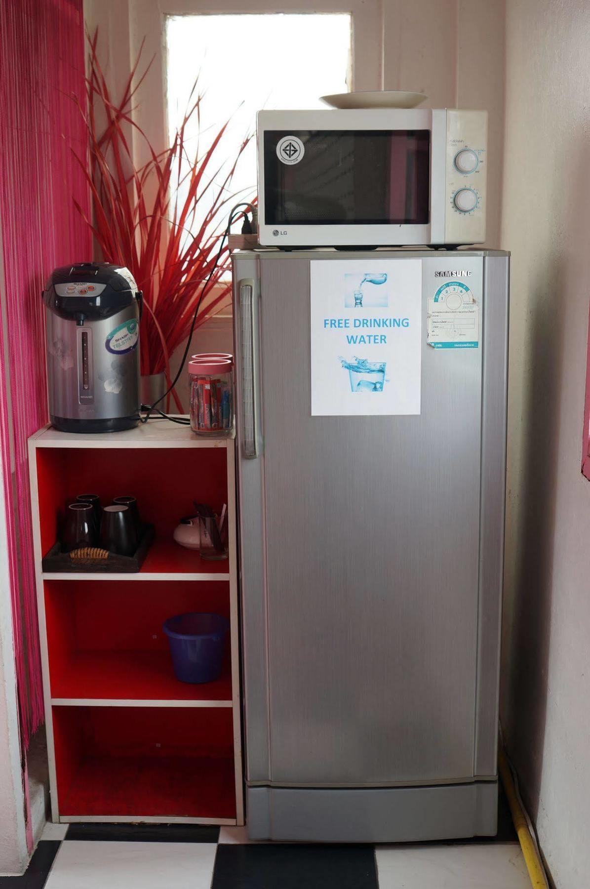 Pink Guest House Бангкок Экстерьер фото