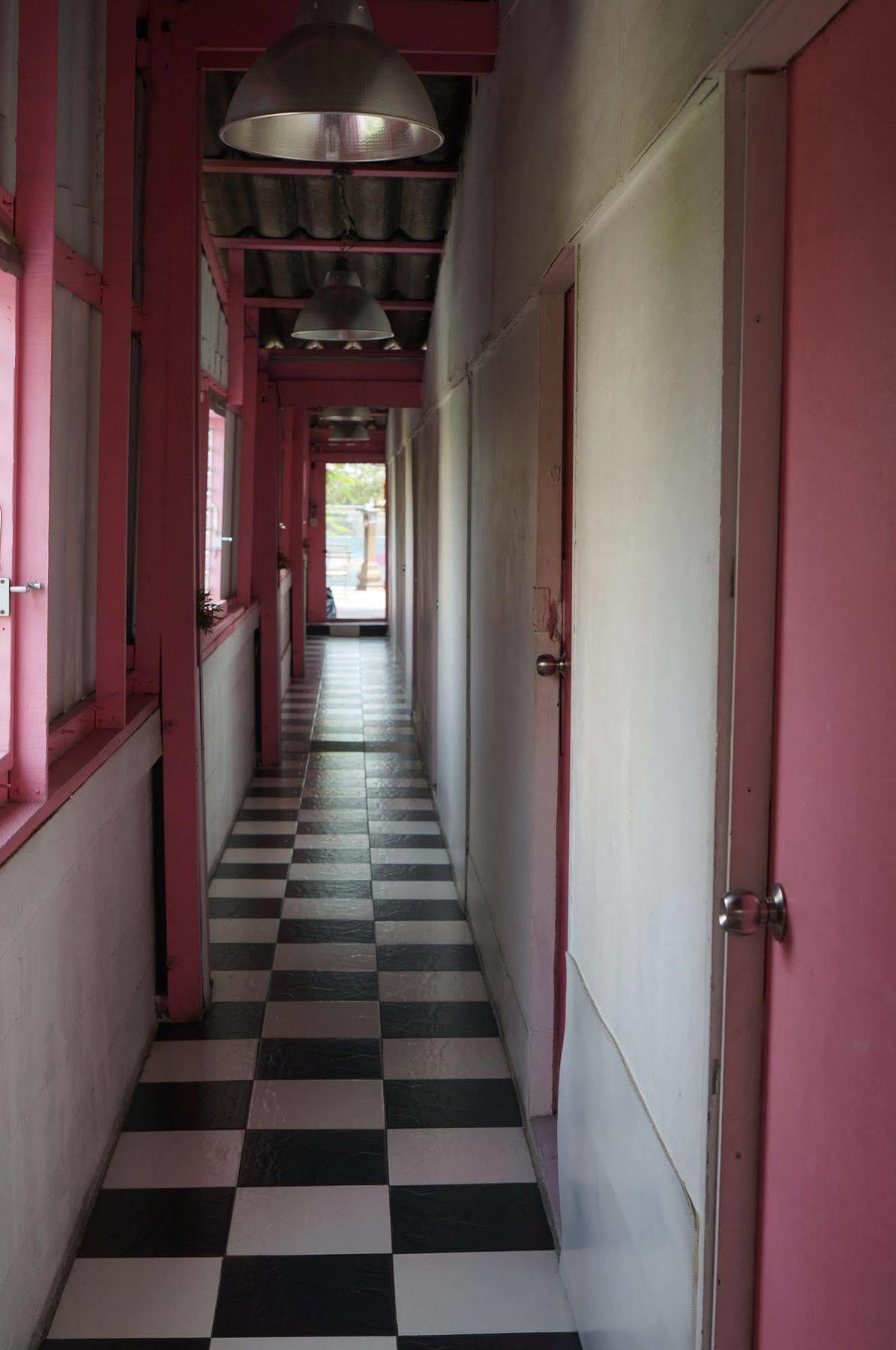 Pink Guest House Бангкок Экстерьер фото