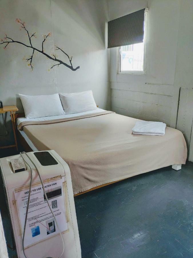 Pink Guest House Бангкок Экстерьер фото