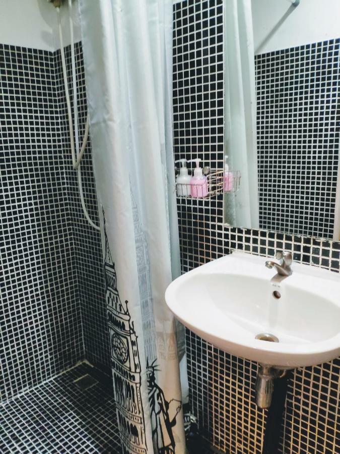 Pink Guest House Бангкок Экстерьер фото